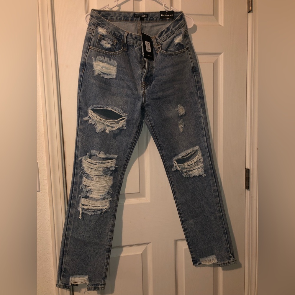 FASHION NOVA SZ 7 Sweet Love Straight Leg Boyfriend Jeans